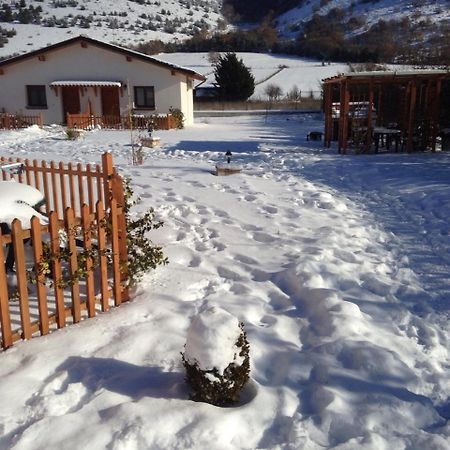 La Collina Di Peppino Bed and Breakfast Trasacco Rum bild