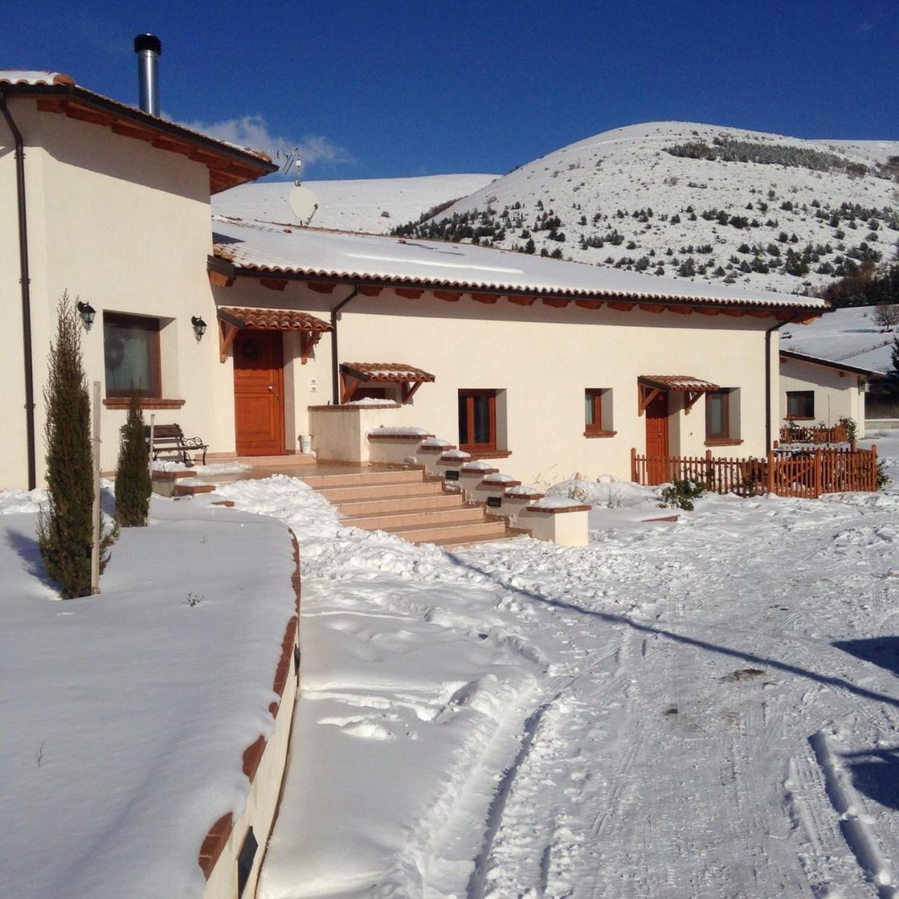 La Collina Di Peppino Bed and Breakfast Trasacco Rum bild