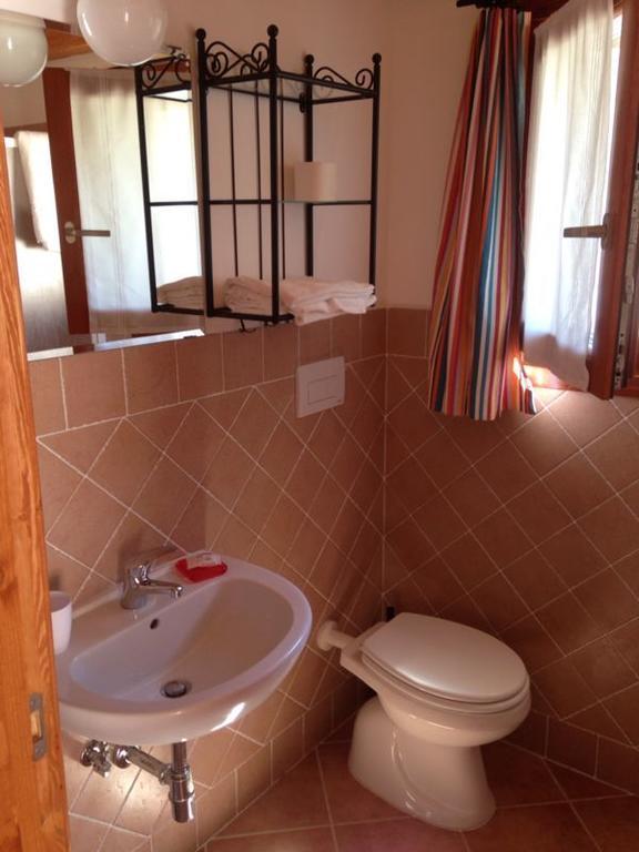 La Collina Di Peppino Bed and Breakfast Trasacco Rum bild