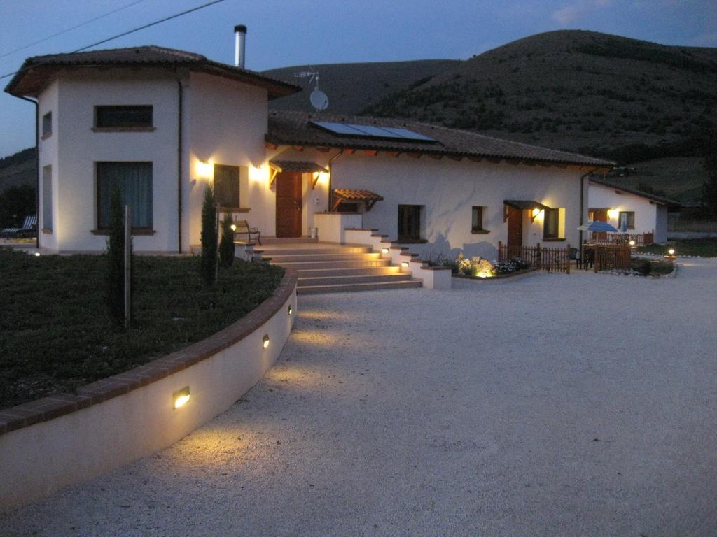 La Collina Di Peppino Bed and Breakfast Trasacco Exteriör bild