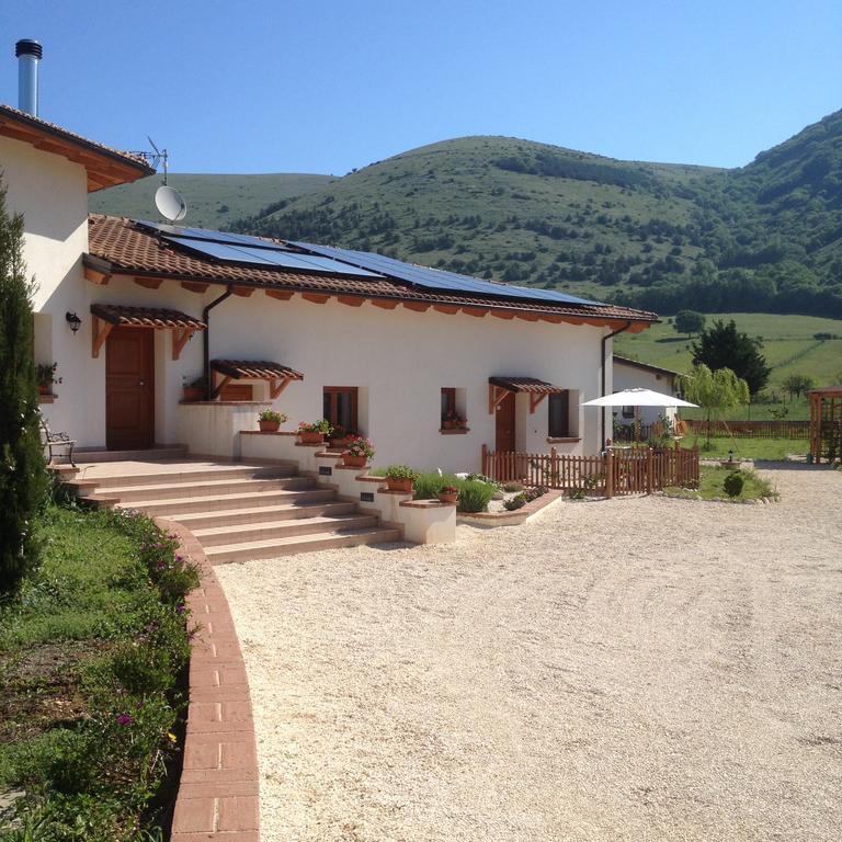 La Collina Di Peppino Bed and Breakfast Trasacco Exteriör bild
