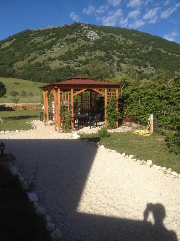 La Collina Di Peppino Bed and Breakfast Trasacco Exteriör bild